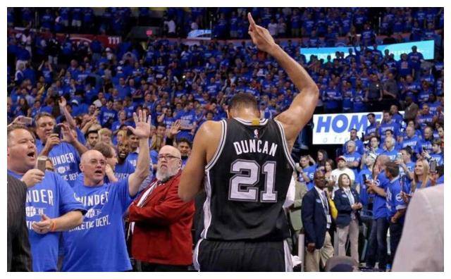 开云体育-蒂姆连续十场比赛得分超过出色防守，FPX不断突破！-开云体育