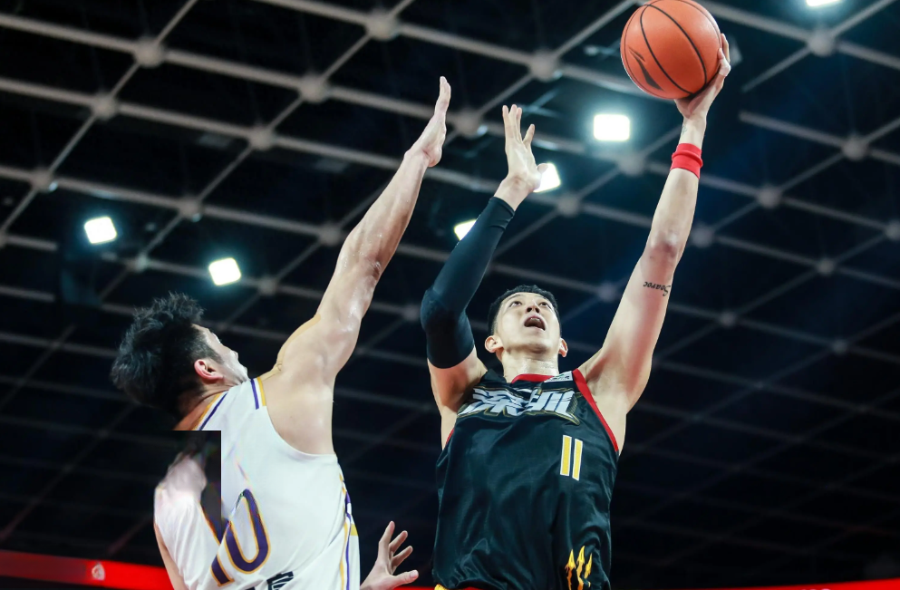 开云体育官方网站-今夜CBA季后赛传出新动向，休斯敦火箭遗憾出局，管理层表态：目标明确，赛程密集仍需轮换的简单介绍-开云体育官方网站