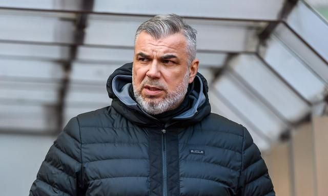 开云体育-今晚中超传出新动向；法兰克福临场应变；管理层表态——质疑声仍在；细节决定成败-开云体育